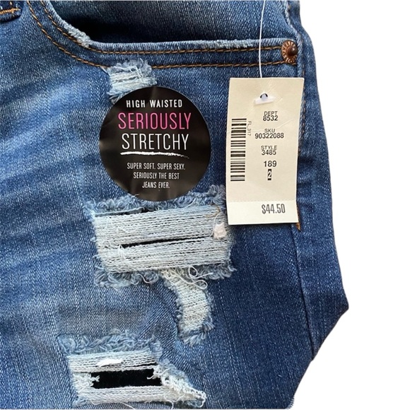 Aeropostale Seriously Stretchy High Waisted Ripped Cuffed Hems Midi Denim Short - Picture 4 of 5